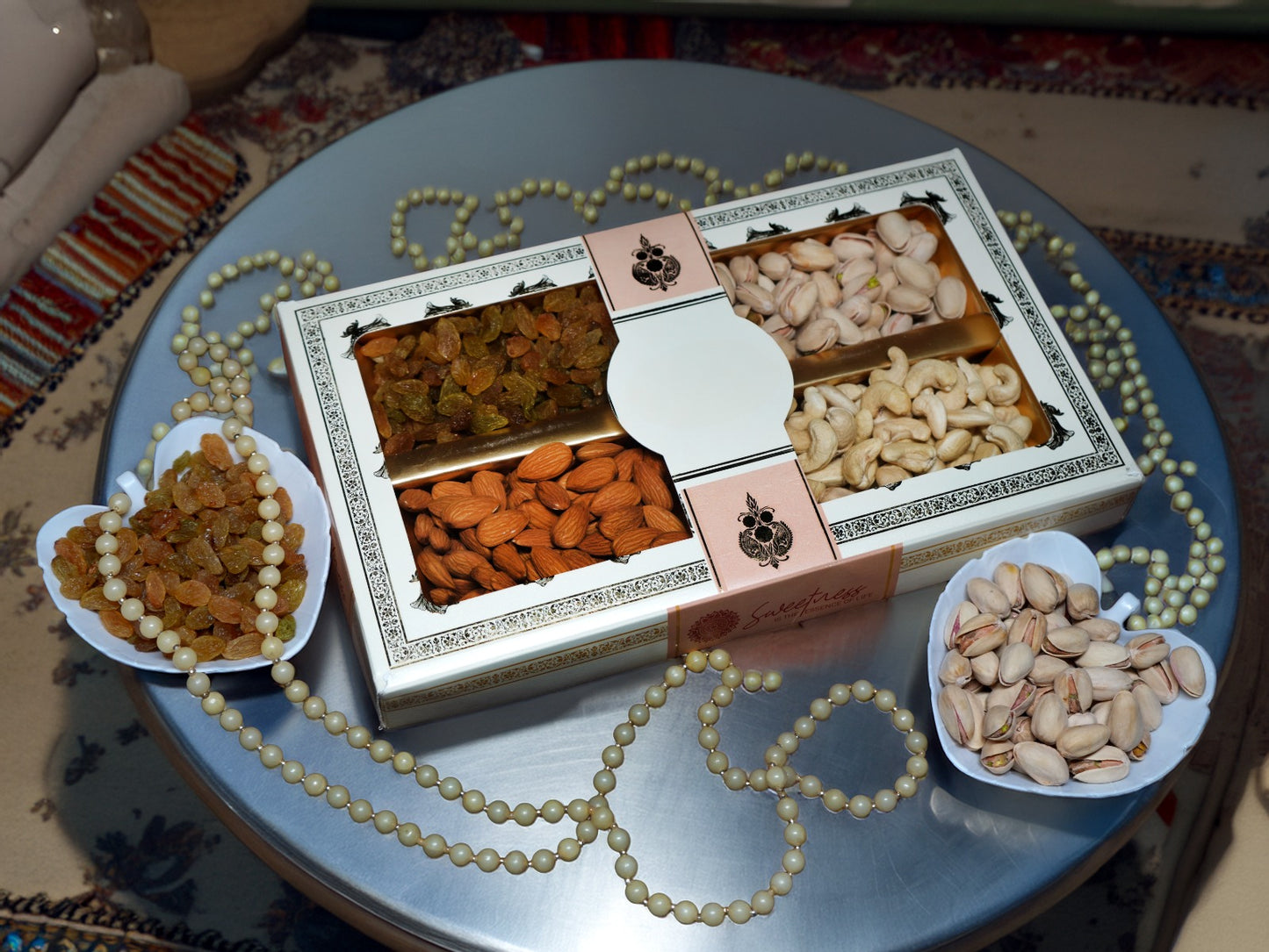 Gift Box Almonds, Cashew, Pista&Raisins Gift Boxes With Dry Fruits - 4 Part, Mix Dry Fruit Combo Pack (500 G)